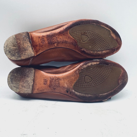 AGL Shoes Womens 36.5 US 6.5 Brown Black Ballet Flats Cap Toe Buckle Monika - Picture 9 of 12